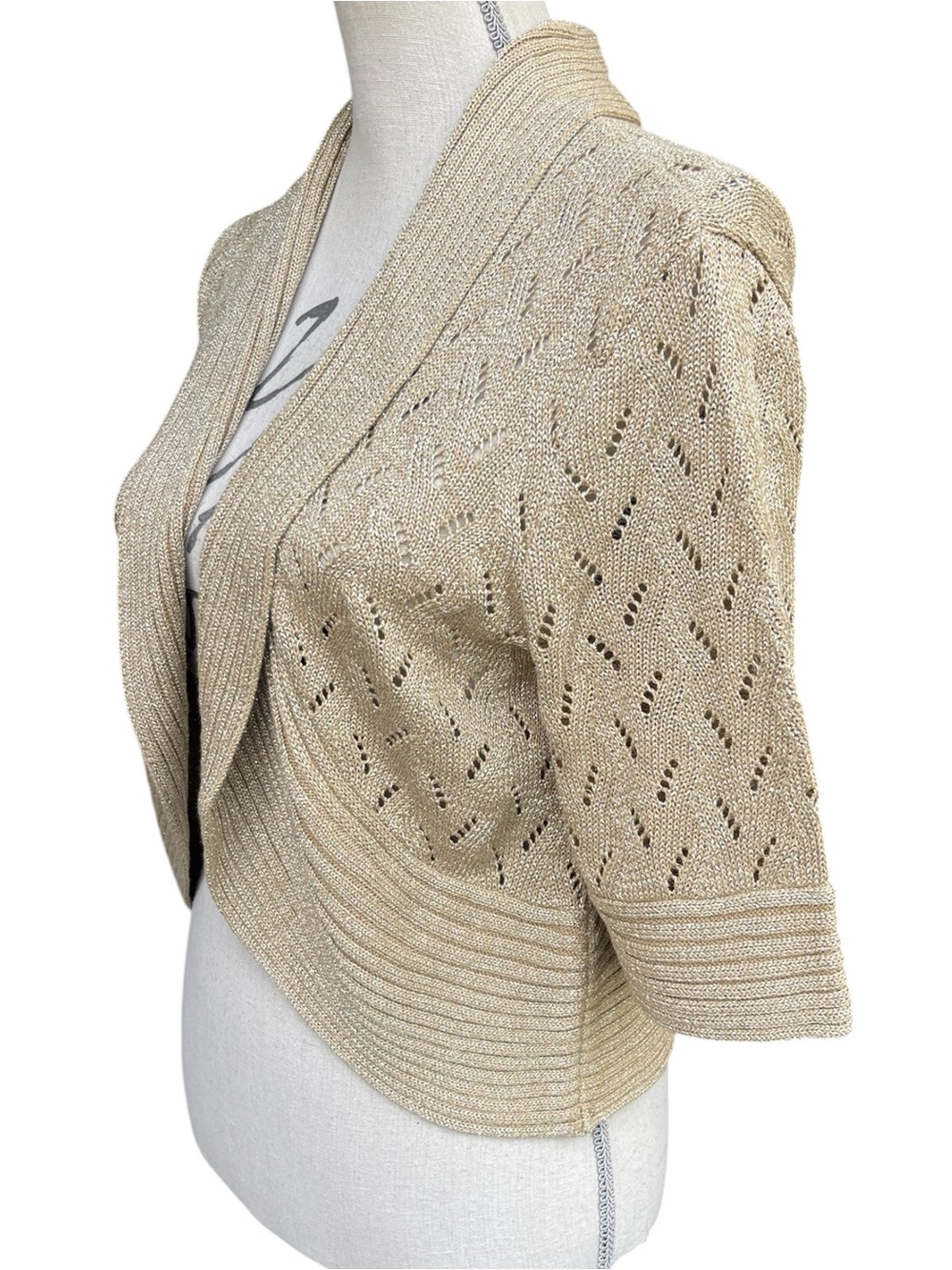 Nygard Collection Gold Metallic Short Sleeve Shawl Collar Crop Cardigan (M)